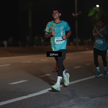 Runner Photo 5916268