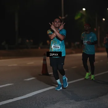 Runner Photo 5916275