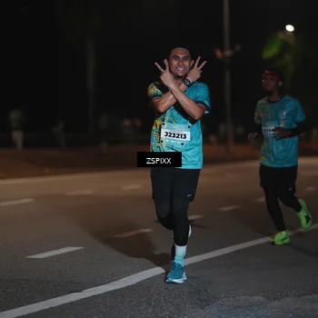 Runner Photo 5916283