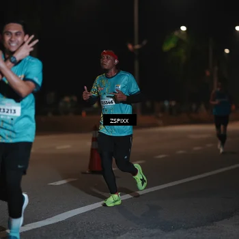 Runner Photo 5916290