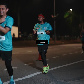 Runner Photo 5916292