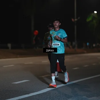 Runner Photo 5916356