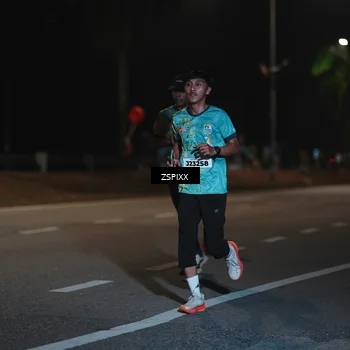 Runner Photo 5916360