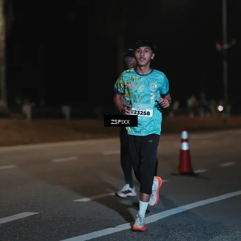 Runner Photo 5916371