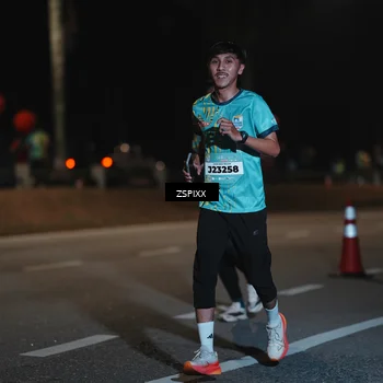 Runner Photo 5916381