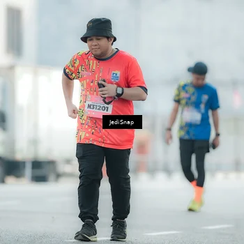 Runner Photo 5916384