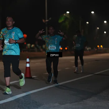 Runner Photo 5916414