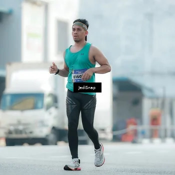 Runner Photo 5916473