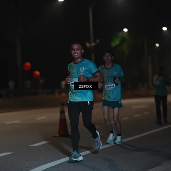 Runner Photo 5916537