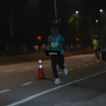 Runner Photo 5916615