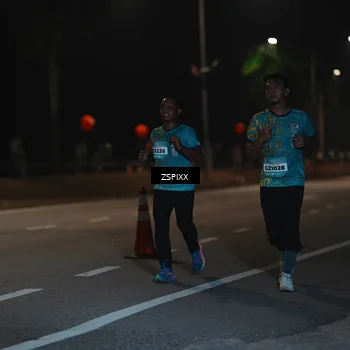 Runner Photo 5916624