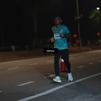 Runner Photo 5916630