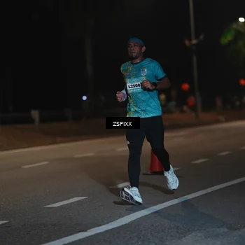 Runner Photo 5916643