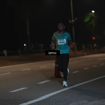 Runner Photo 5916648