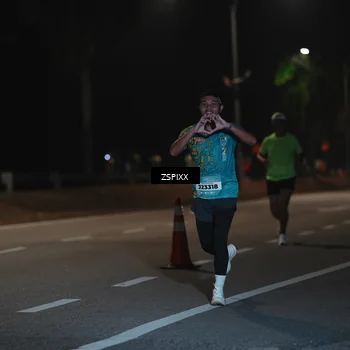 Runner Photo 5916656