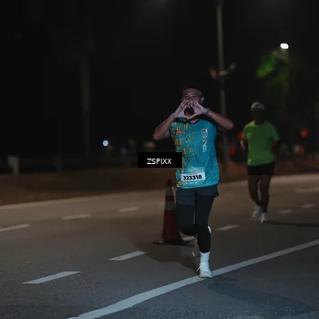 Runner Photo 5916660