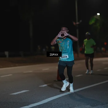 Runner Photo 5916671