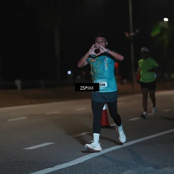 Runner Photo 5916678