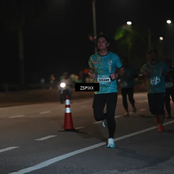 Runner Photo 5916724
