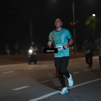 Runner Photo 5916729