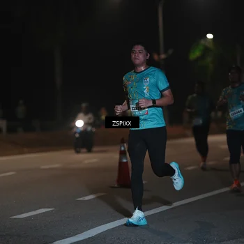 Runner Photo 5916735