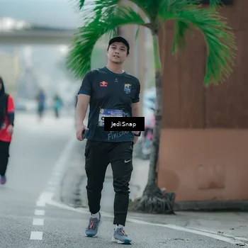 Runner Photo 5916756