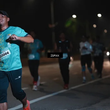 Runner Photo 5916767