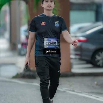 Runner Photo 5916770