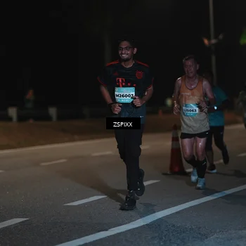 Runner Photo 5916909