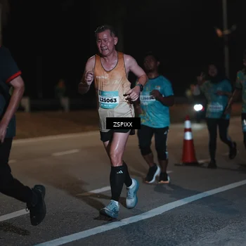 Runner Photo 5916941