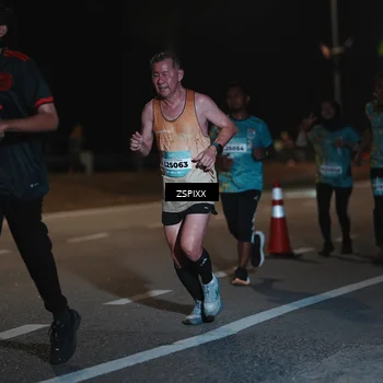 Runner Photo 5916946