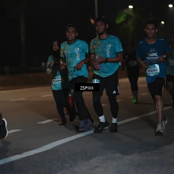Runner Photo 5916975