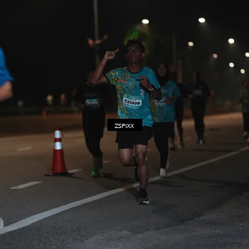 Runner Photo 5917005