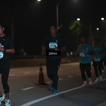 Runner Photo 5917067