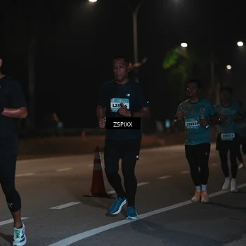 Runner Photo 5917070