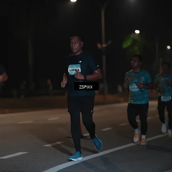 Runner Photo 5917077