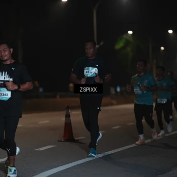 Runner Photo 5917088