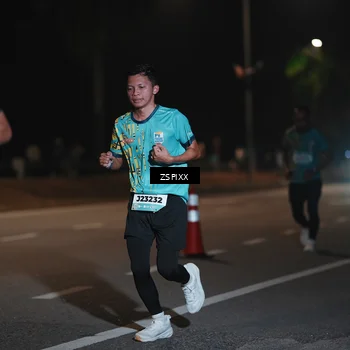Runner Photo 5917124