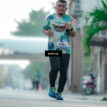 Runner Photo 5917137