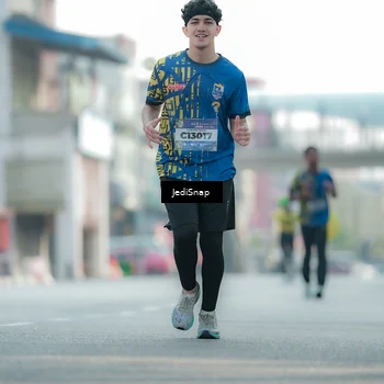 Runner Photo 5917218