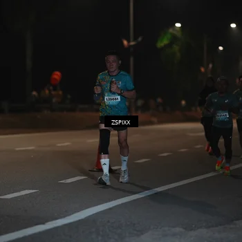 Runner Photo 5917356