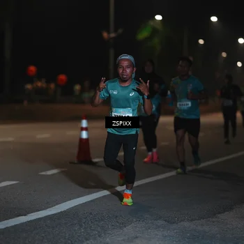 Runner Photo 5917376