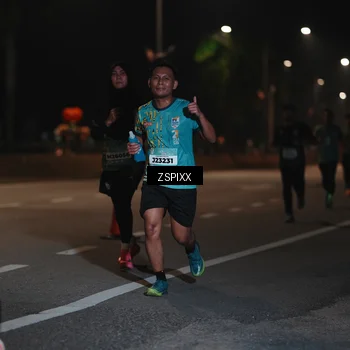Runner Photo 5917400