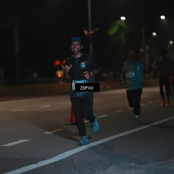 Runner Photo 5917432