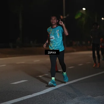 Runner Photo 5917451