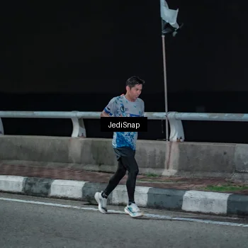 Runner Photo 5917460