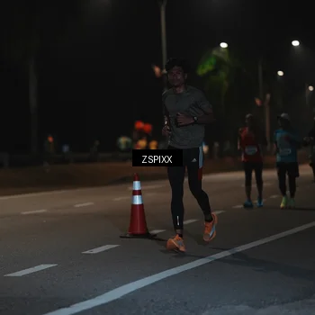 Runner Photo 5917468