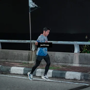 Runner Photo 5917473