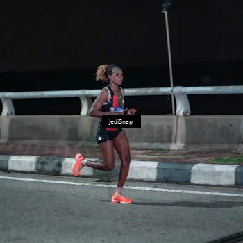 Runner Photo 5917497