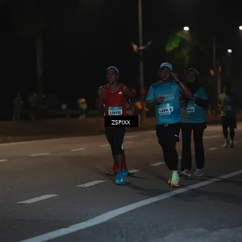 Runner Photo 5917501